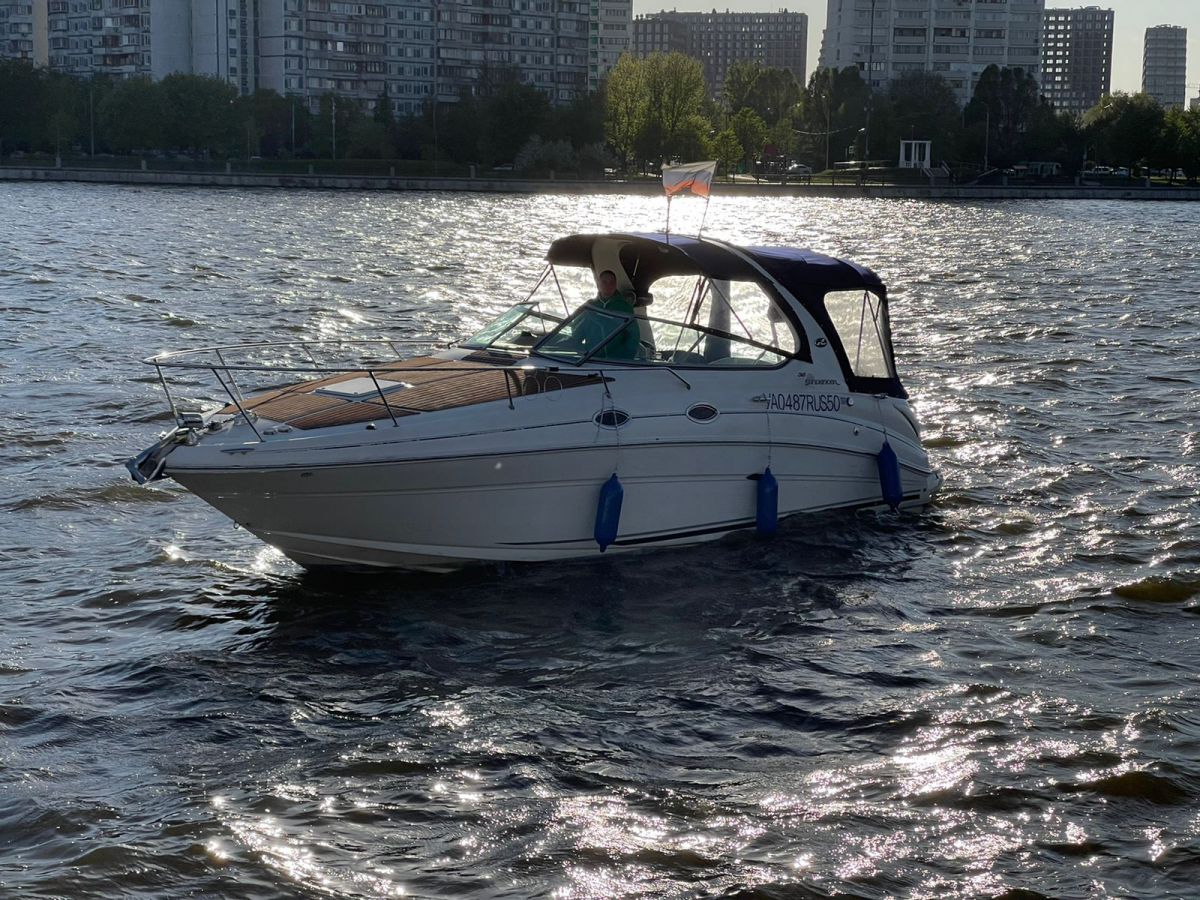 Прокат катера Baylayner 245 на 6 человек Москва